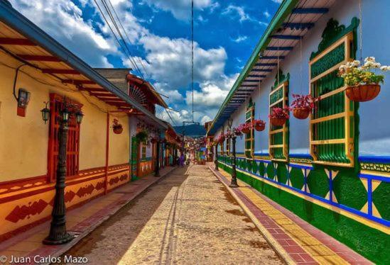 Hotel El Paisaje Guatapé 外观 照片
